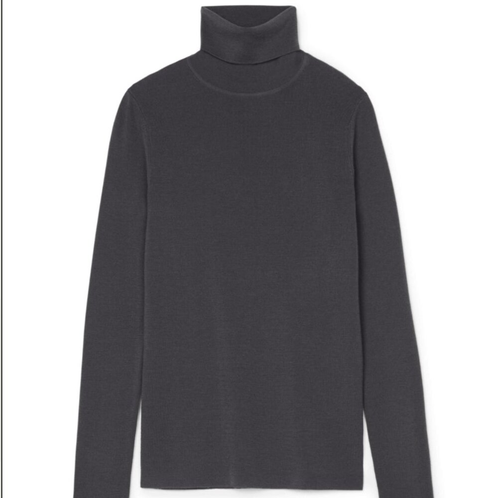 Toteme Navais Fine Knit Long Sleeve Top with Turtle Neck - Charcoal Size M